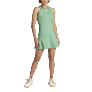 IS7230 5 APPAREL On Model Front View transparent